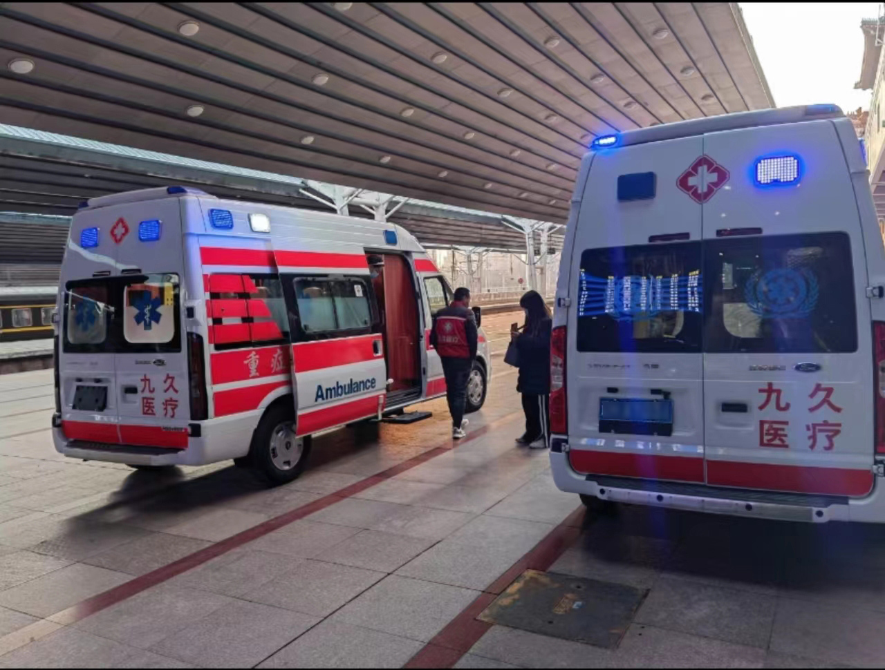 丰林县救护车长途转运